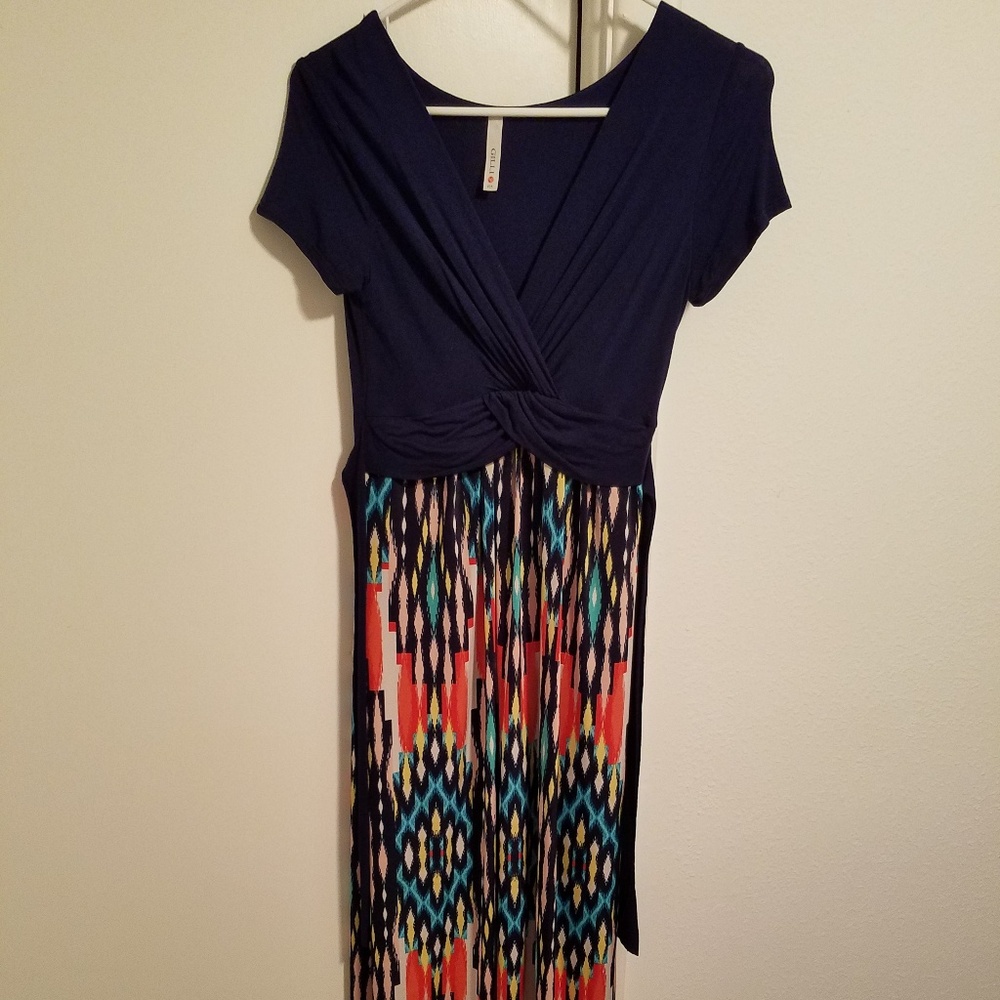 Betheny V-neck Knit Maxi Dress